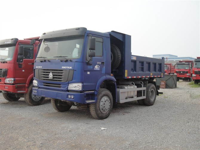 HOWO 4*2 dump truck